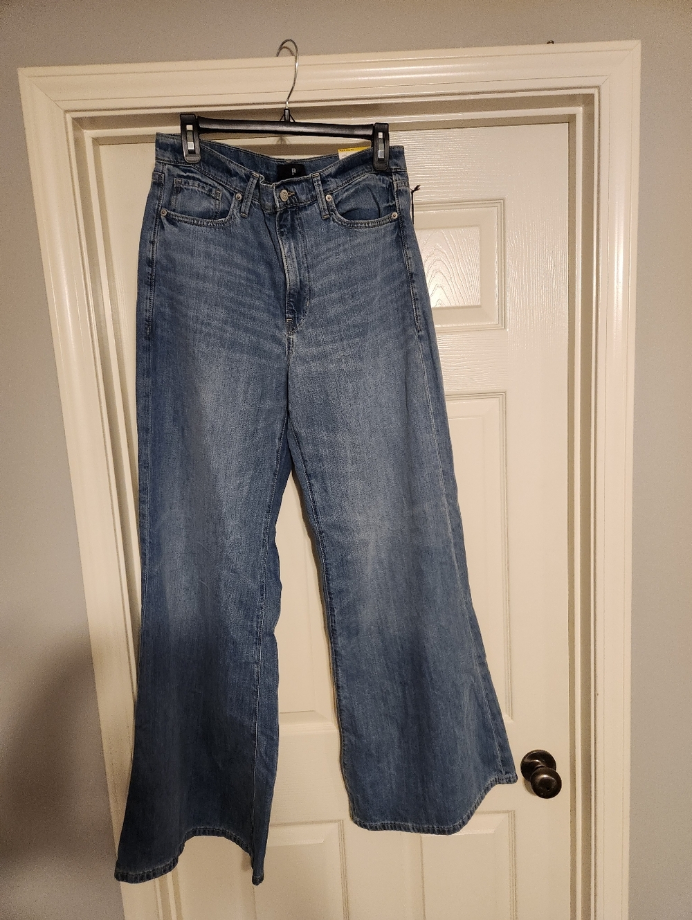 Womens Banana Republic wide Leg Jeans Orig $130